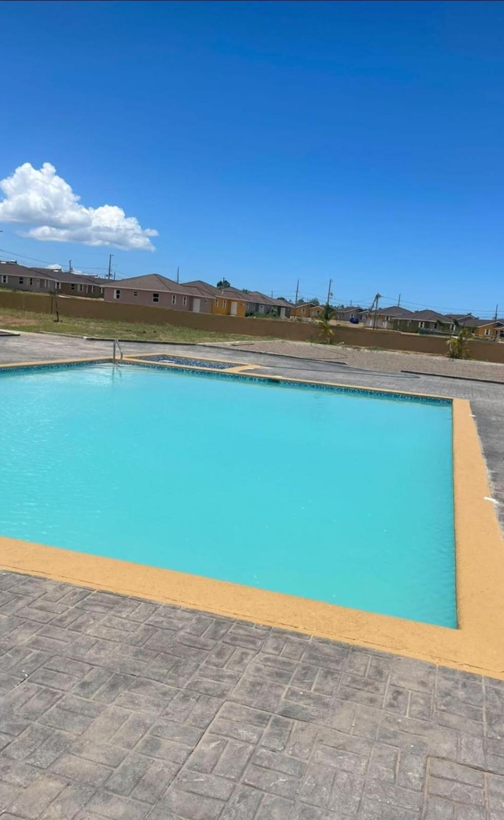 Bellarose At Colbeck ,Gated With Pool, Stylishly Modern Villa Old Harbour Bagian luar foto
